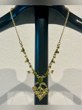 Vintage Gold-Tone Green Crystal Leaf Pendant Necklace